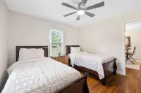 Mammoth Pond - Mammoth Cave Family Retreat - Playground Sleeps 6 - 3성급