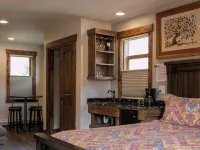 Clear Creek Inn Hotels in Georgetown