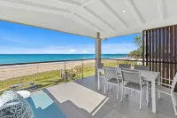 Albatross Beachfront 3 Bedroom Apartment