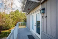 The Alpine - Central Collingwood Condo - balcone