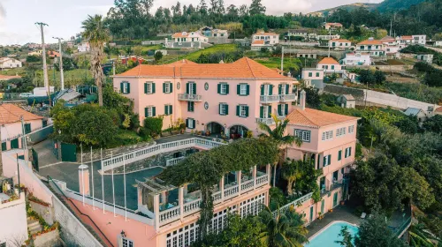 Villa Alto Boutique Hotel Hotels in Canhas