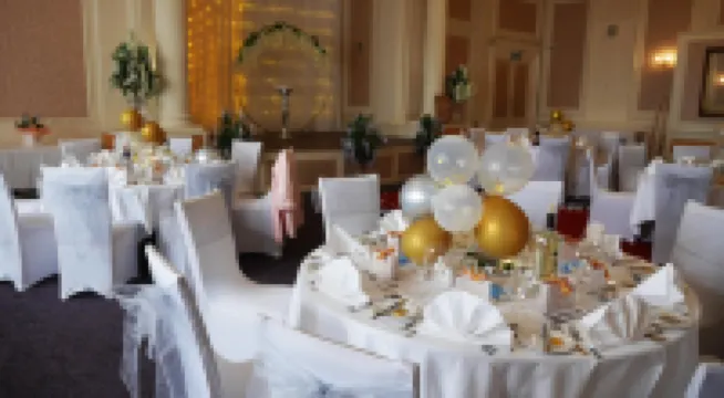 The Grand Burstin Hotel