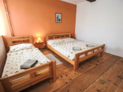 Spacious in Farmhouse