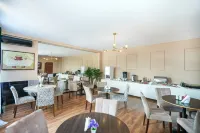 Betsy's Hotel