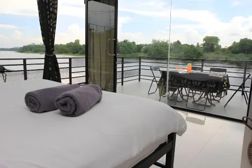 Rimnamphotharam Resort Hotels in Photharam District