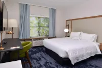 Fairfield Inn & Suites Canton Hotels in Canton