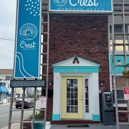 The Crest - Hampton Beach