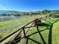 Detached Villa - Sleeps 10 - Pool - Pergola - Playground for Children - Wifi