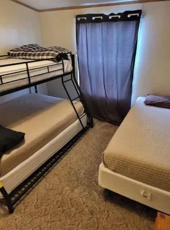 Run Away Charters fishing lodge Отели в г. Плакеминс Пэриш