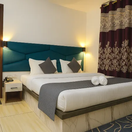 Hotel The Elegance