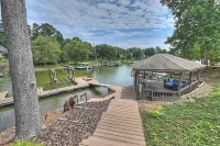 Shades of Summer by AvantStay Gazebo Dock View