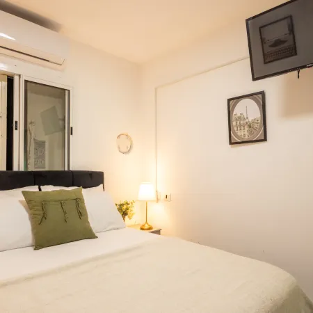 Bahai Gardens Serenity Apartment