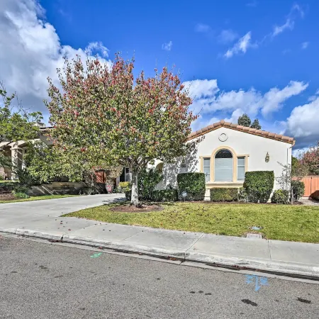 Chula Vista Studio w/ Hot Tub ~ 9 Mi to Downtown