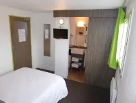 Hôtel le Cosy Blois Villebarou - parking