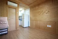 Jangseong Chungnyeongsan Pyeonbaek House Pension
