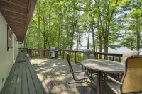 Spacious Luxury Cabin w/ Deck & Dock on Bone Lake - 3 stjerner