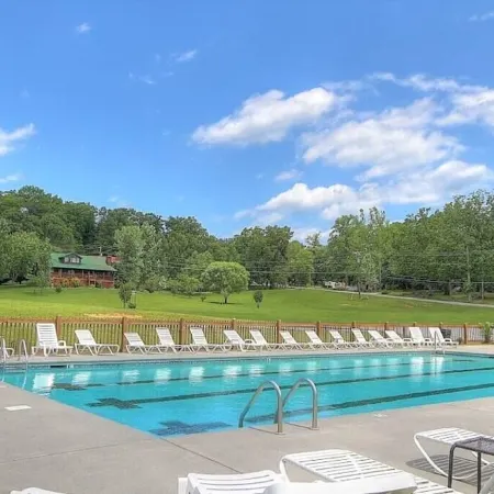 Sunset Vista 4BR Retreat with Stunning Mountain Views + Hot Tub + POOL!