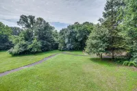 4 Mi to Dulles Airport: Spacious D.c. Area Home Hotel a Floris