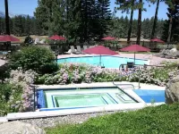 Family Fun Getaway - 3 Story Condo
