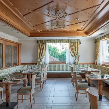 Beverly Alps Hotel & Spa