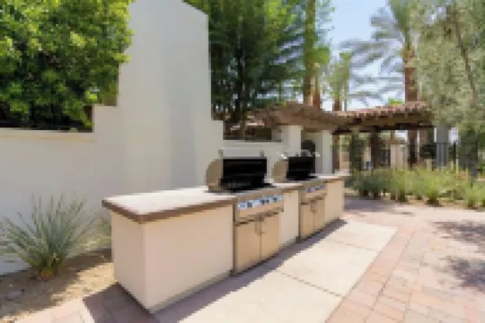 Relaxing Desert Villa in Resort Style property