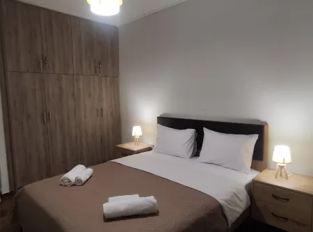 Elegant Modern Apartment in Heart of Marousi Отели рядом с достопримечательностью «Олимпийский стадион»