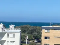 NEW BEACH Luxury 3B 2B unit - Ocean Views!  250m to Buddina Beach! Hotels in Buddina