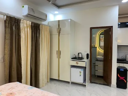 Luxurious studio Near Expo Mart in Greater Noida