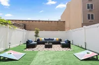 NEW! 3BR/2.5 Bath/15min-NYC /5min-PATH Train, Yard, Gameroom, Parking- SLEEPS 12
