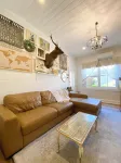 Korumburra Farmhouse - gateway to Wilson’s Prom and Inverloch. Pet friendly! Hotels in Leongatha