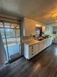 Cozy 2-bedroom home in amazing Clearlake with AC, WiFi, Boat Parking Hotel a Clearlake