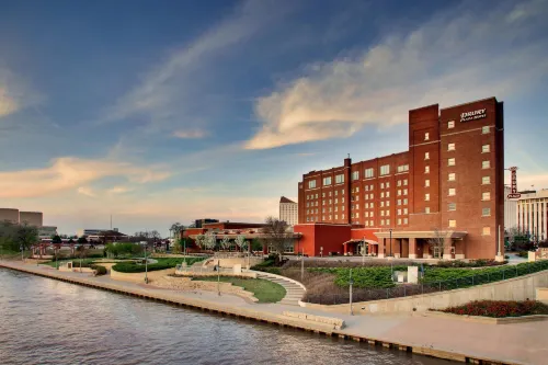 Drury Plaza Hotel Broadview Wichita Hotels in Wichita