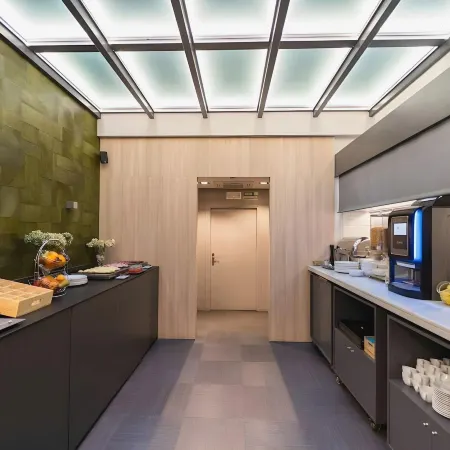 Hotel Lux Santiago Отели рядом с достопримечательностью «Praza da Quintana»