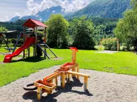 Der Dolomitenhof - Tristach فنادق في Tristach
