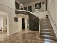 Luxury 4 Bedroom Home Hotels in Steinbach