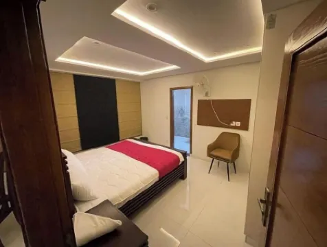 MIDWAY HOTEL & RESIDENCY - Studio Apartment Unit S3 Отели рядом с достопримечательностью «Парк Медоус»