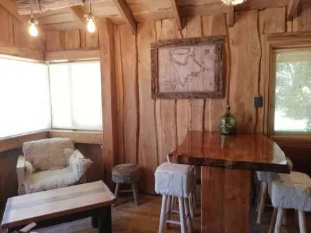 Rustic cabins Pucón Pellín, rustic style, fully equipped. Отели рядом с достопримечательностью «Camping Montaña Linda»