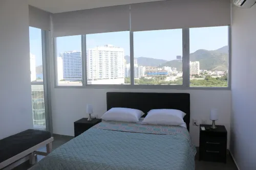 Acogedor Apartamento en Alquiler Vista al Mar con Amplias Zonas Comunes