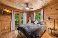 Mountain Views! Private Cabin, Firepit & Hot Tub, Fireplace--Dog Friendly!