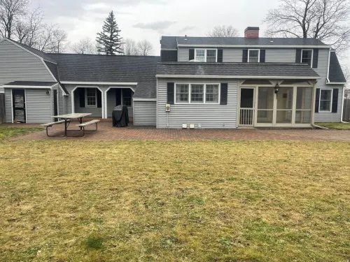 Spacious 7-bedroom house on quiet cul-de-sac in heart of Plattsburgh Hotels in Plattsburgh