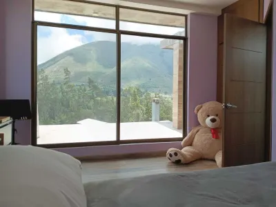 Andes mountain retreat. 10 minutes from colonial Latacunga. Pet-Friendly! Hotels in 