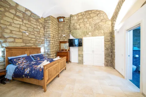 Vico Secondo Accogliente Struttura al Centro di Forio