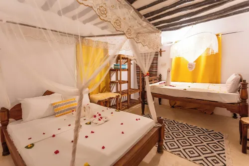 Ayana’s Villa – Your Cozy 5-Bedroom Retreat in Paje, Zanzibar