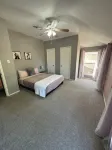 Spacious 4-bedroom house in charming Round Rock with WiFi, AC