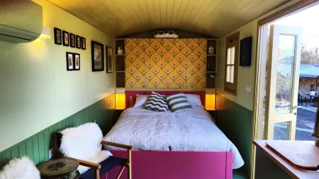 Tiny House @ Villa Ariola Отели в г. Масса-Каррара