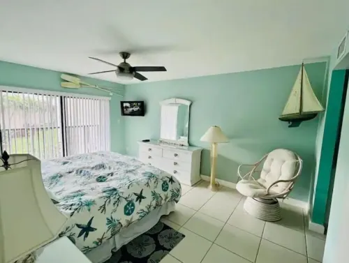 Cozy private beach condo