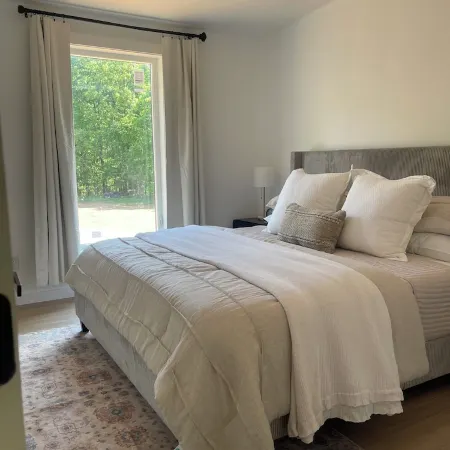 Luxury 2 Bedroom Lakeside Cabin in Murray KY with Lake Access