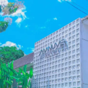 Manuver Surf and Stay Uluwatu Bali Hotel berhampiran SANGGAR TARI BALI QUI ART