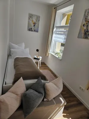 Apartment Ramona - cozy, with a perfect mix of comfort, central & quiet location Hotels in Sonneberg