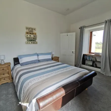 Cosy Highland retreat with countryside and sea views. ウィックのホテル